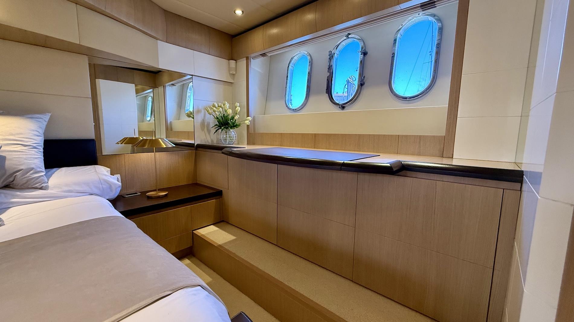 2005 ASTONDOA 59' GLX 